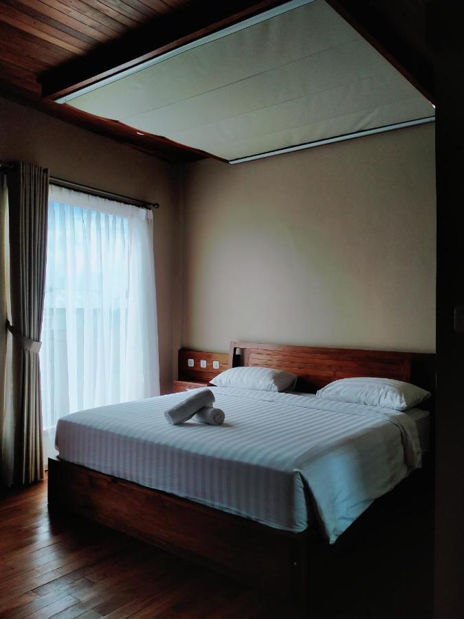 Spring Hill Hotel Ruteng Exterior foto