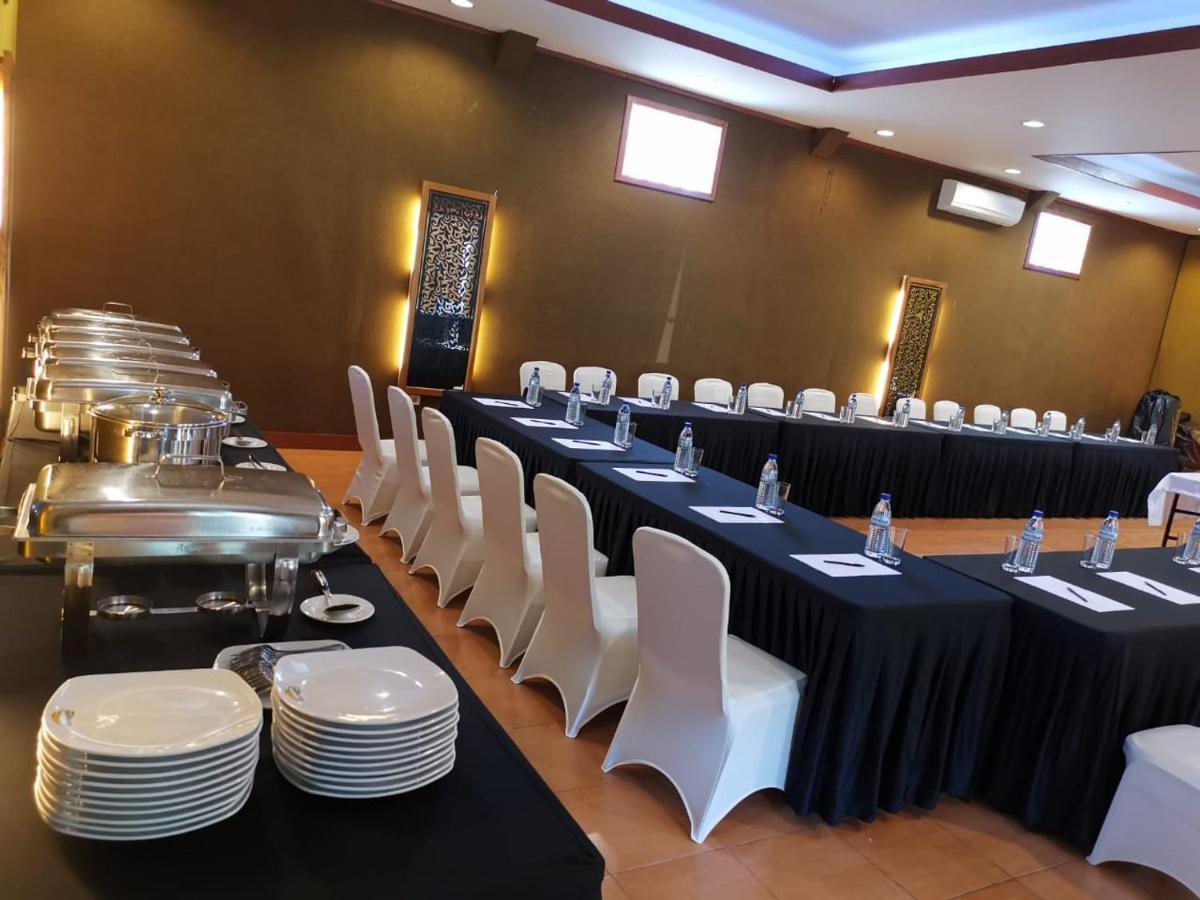 Spring Hill Hotel Ruteng Exterior foto